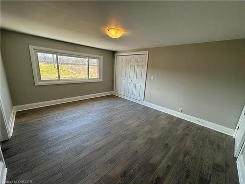 706 Highway 6, Hamilton, ON - Indoor Photo Showing Other Room