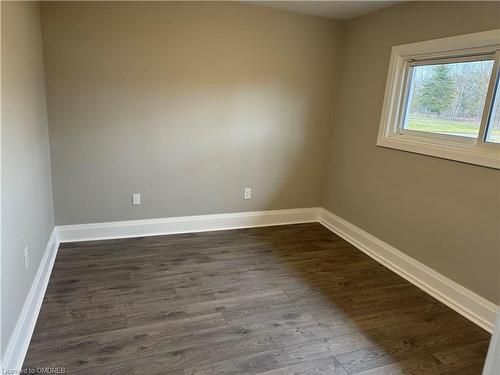 706 Highway 6, Hamilton, ON - Indoor Photo Showing Other Room