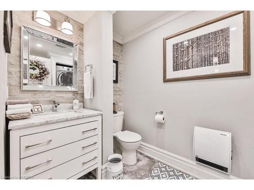 499 Carlisle Road, Campbellville, ON - Indoor Photo Showing Bathroom