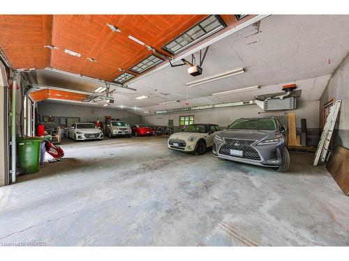 499 Carlisle Road, Campbellville, ON - Indoor Photo Showing Garage