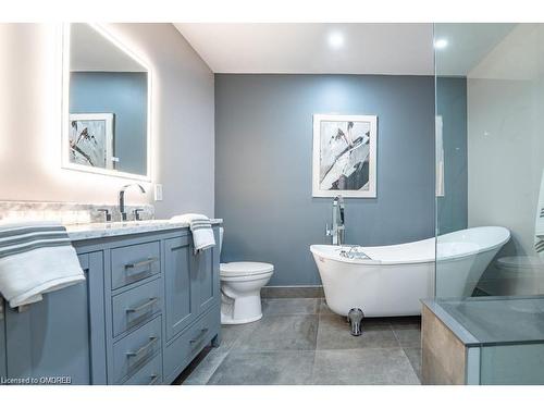 9630 Wellington 42 Road, Erin, ON - Indoor Photo Showing Bathroom