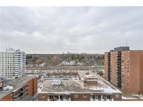 1207-21 Park Street E, Mississauga, ON - Outdoor With View