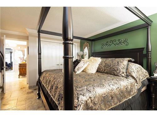 493 Dewitt Road, Stoney Creek, ON - Indoor Photo Showing Bedroom