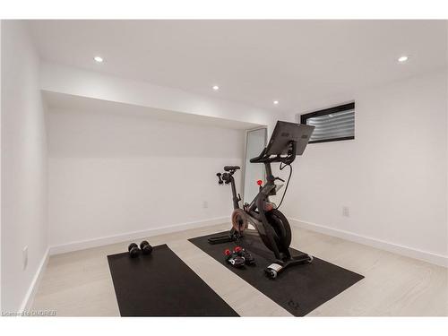 5008 Spruce Avenue, Burlington, ON - Indoor Photo Showing Gym Room