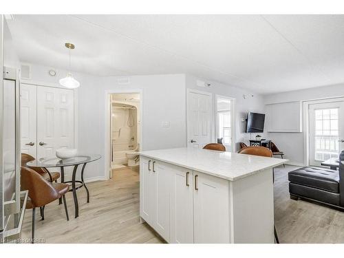 104-4005 Kilmer Drive, Burlington, ON - Indoor Photo Showing Kitchen With Stainless Steel Kitchen