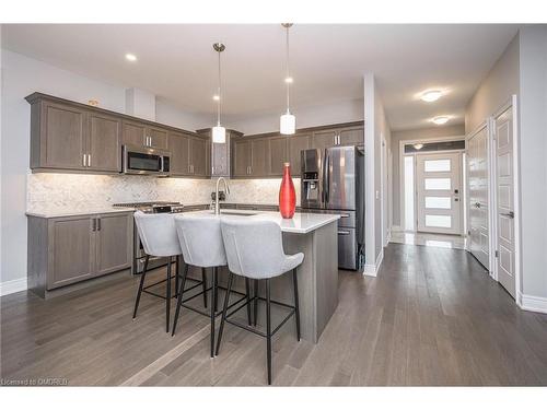 4111 Village Creek Drive, Fort Erie, ON - Indoor Photo Showing Kitchen With Stainless Steel Kitchen With Upgraded Kitchen