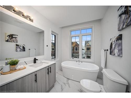 16 Calloway Drive, Whitby, ON - Indoor Photo Showing Bathroom