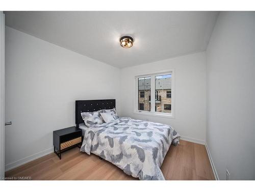 16 Calloway Drive, Whitby, ON - Indoor Photo Showing Bedroom