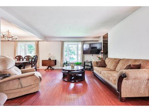 908 Partridge Drive, Burlington, ON - Indoor Photo Showing Living Room