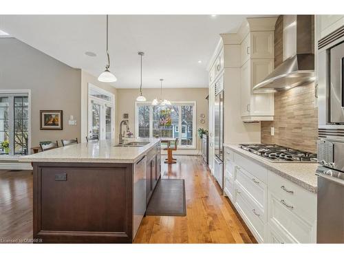 298 River Side Drive, Oakville, ON - Indoor Photo Showing Kitchen With Upgraded Kitchen