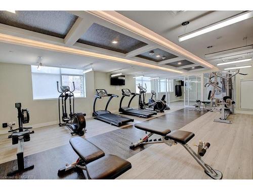 Gr41-1575 Lakeshore Road W, Mississauga, ON - Indoor Photo Showing Gym Room