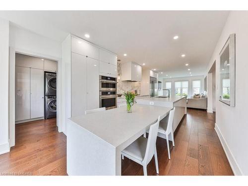 1036 Masters Green, Oakville, ON - Indoor Photo Showing Dining Room