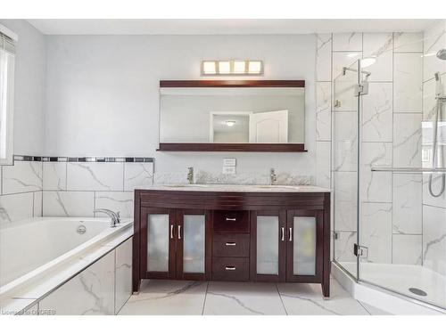 3331 Ruth Fertel Drive, Mississauga, ON - Indoor Photo Showing Bathroom