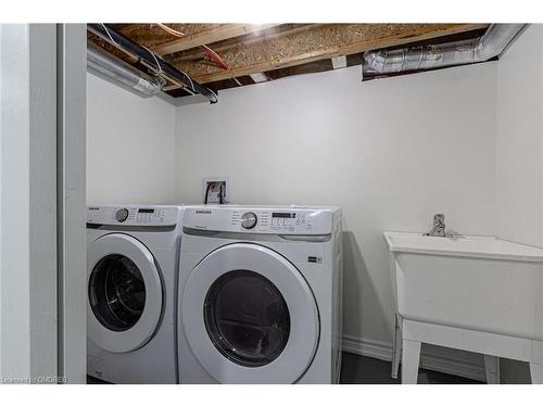 3078 Janice Drive, Oakville, ON - Indoor Photo Showing Laundry Room
