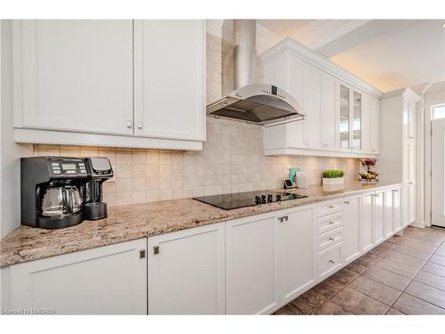 2156 Colonel William Parkway, Oakville, ON - Indoor Photo Showing Kitchen