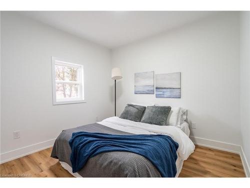 50 Martin Street, Thorold, ON - Indoor Photo Showing Bedroom
