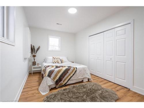 50 Martin Street, Thorold, ON - Indoor Photo Showing Bedroom