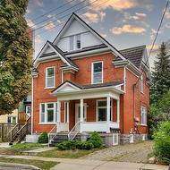 19 Clarence Place  Kitchener, ON N2H 2L1