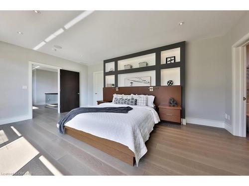 259 Burgundy Drive, Oakville, ON - Indoor Photo Showing Bedroom