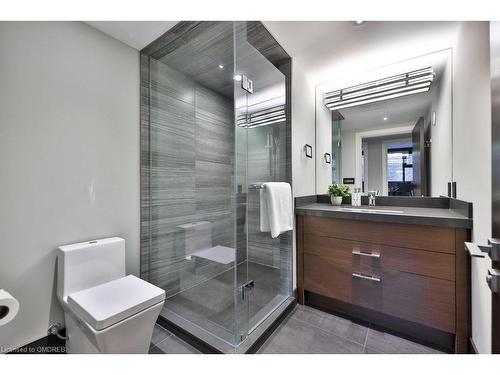 259 Burgundy Drive, Oakville, ON - Indoor Photo Showing Bathroom