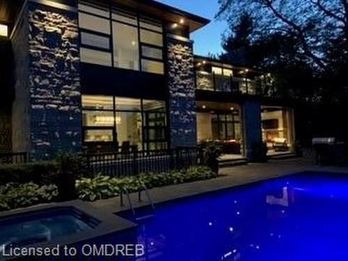 259 Burgundy Drive, Oakville, ON - Outdoor With In Ground Pool