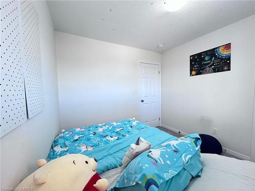 4 Nyles Drive, Kitchener, ON - Indoor Photo Showing Bedroom