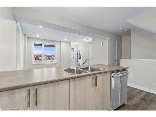 324 Catsfoot Walk, Nepean, ON - Indoor Photo Showing Kitchen With Double Sink