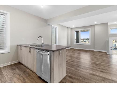 324 Catsfoot Walk, Nepean, ON - Indoor Photo Showing Kitchen