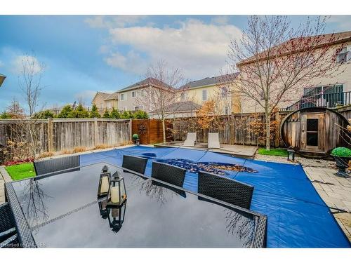 15 Fiddlehead Crescent, Waterdown, ON - Outdoor With In Ground Pool
