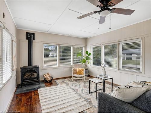 20 Head Street, Turkey Point, ON - Indoor Photo Showing Living Room With Fireplace