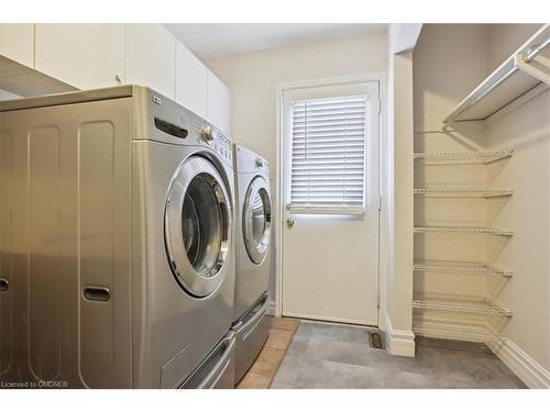 22 Daffodil Crescent, Hamilton, ON - Indoor Photo Showing Laundry Room