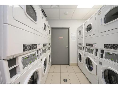 111-77 Leland Street Street, Hamilton, ON - Indoor Photo Showing Laundry Room