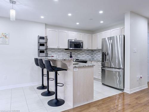 130 Swindale Drive, Milton, ON - Indoor Photo Showing Kitchen With Stainless Steel Kitchen With Upgraded Kitchen