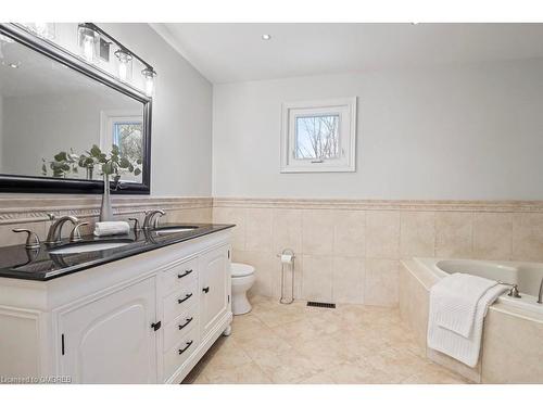 3065 Swansea Drive, Oakville, ON - Indoor Photo Showing Bathroom