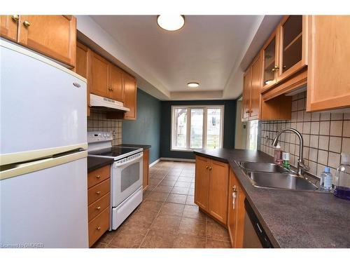 20 Gage Street, Grimsby, ON - Indoor Photo Showing Kitchen With Double Sink