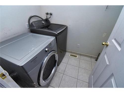 20 Gage Street, Grimsby, ON - Indoor Photo Showing Laundry Room
