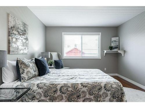 334 Dufferin Street, Stratford, ON - Indoor Photo Showing Kitchen With Double Sink