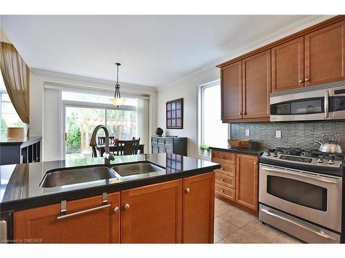 3403 Fox Run Circle, Oakville, ON - Indoor Photo Showing Kitchen With Double Sink