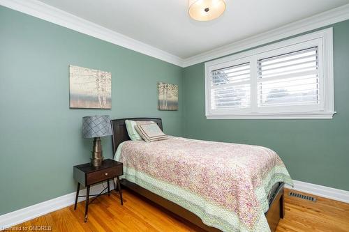 156 Wakefield Road, Milton, ON - Indoor Photo Showing Bedroom