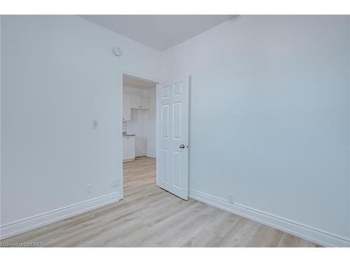 43 Centre Street N, St. Catharines, ON - Indoor Photo Showing Other Room