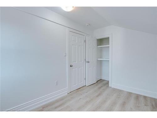 43 Centre Street N, St. Catharines, ON - Indoor Photo Showing Other Room