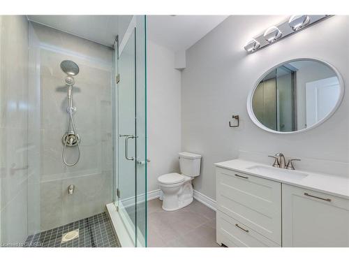 2439 Sylvia Drive, Oakville, ON - Indoor Photo Showing Bathroom