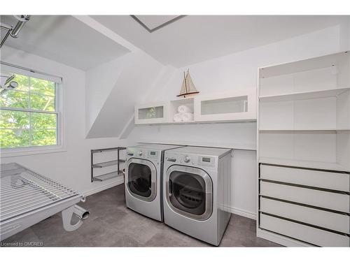 76 Brock Street, Oakville, ON - Indoor Photo Showing Laundry Room