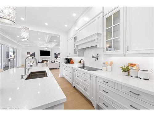 2409 Lakeshore Road, Burlington, ON - Indoor Photo Showing Kitchen With Upgraded Kitchen