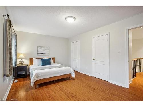 160 Creek Path Avenue, Oakville, ON - Indoor Photo Showing Bedroom