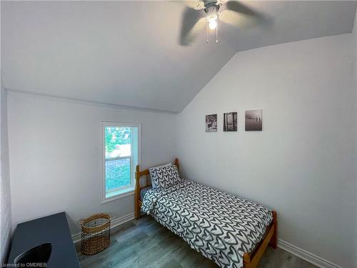22 Cherryhill Street, Dunsford, ON - Indoor Photo Showing Bedroom