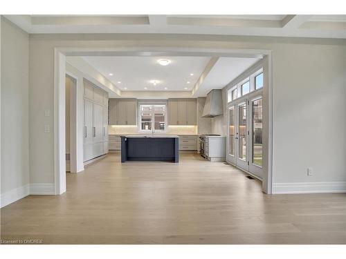 2279 Hyacinth Crescent Crescent, Oakville, ON - Indoor Photo Showing Living Room