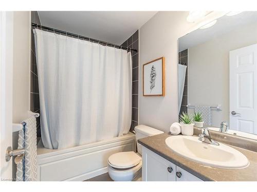 83-2280 Baronwood Drive, Oakville, ON - Indoor Photo Showing Bathroom