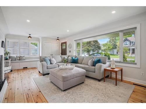 16 Church Street, Waterdown, ON - Indoor Photo Showing Living Room