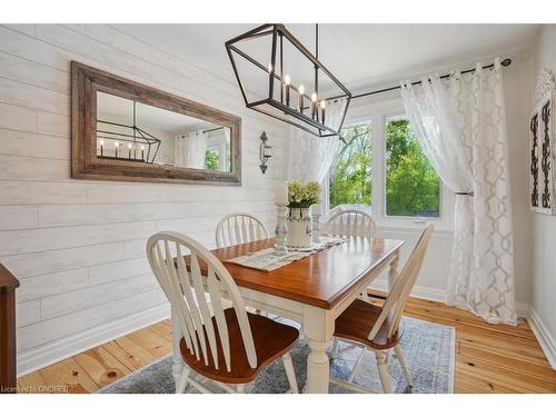 16 Church Street, Waterdown, ON - Indoor Photo Showing Dining Room